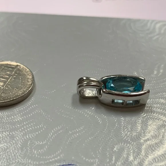 Pendant with Light Blue Stone NWOT - Picture 3 of 3